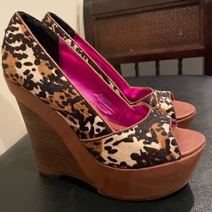 Betsey Johnson Wedges